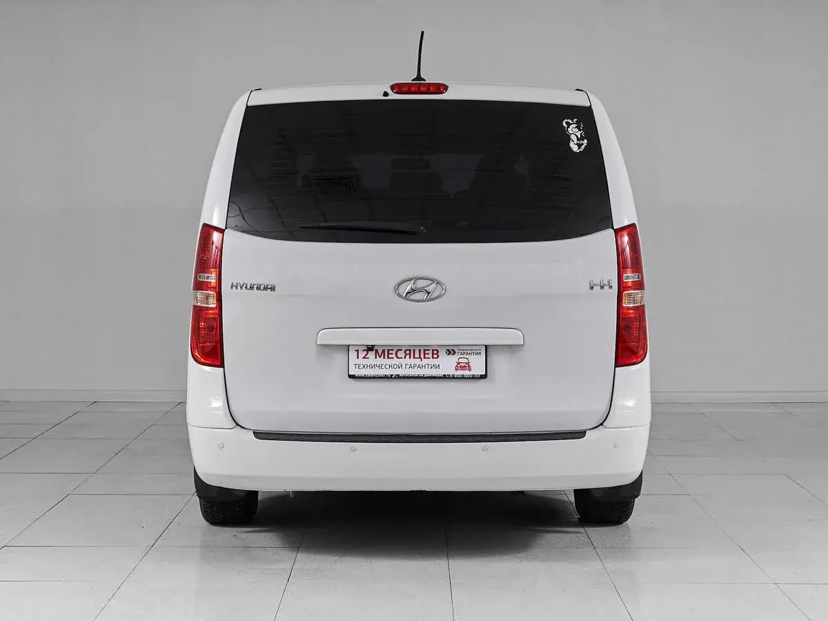 Hyundai H-1