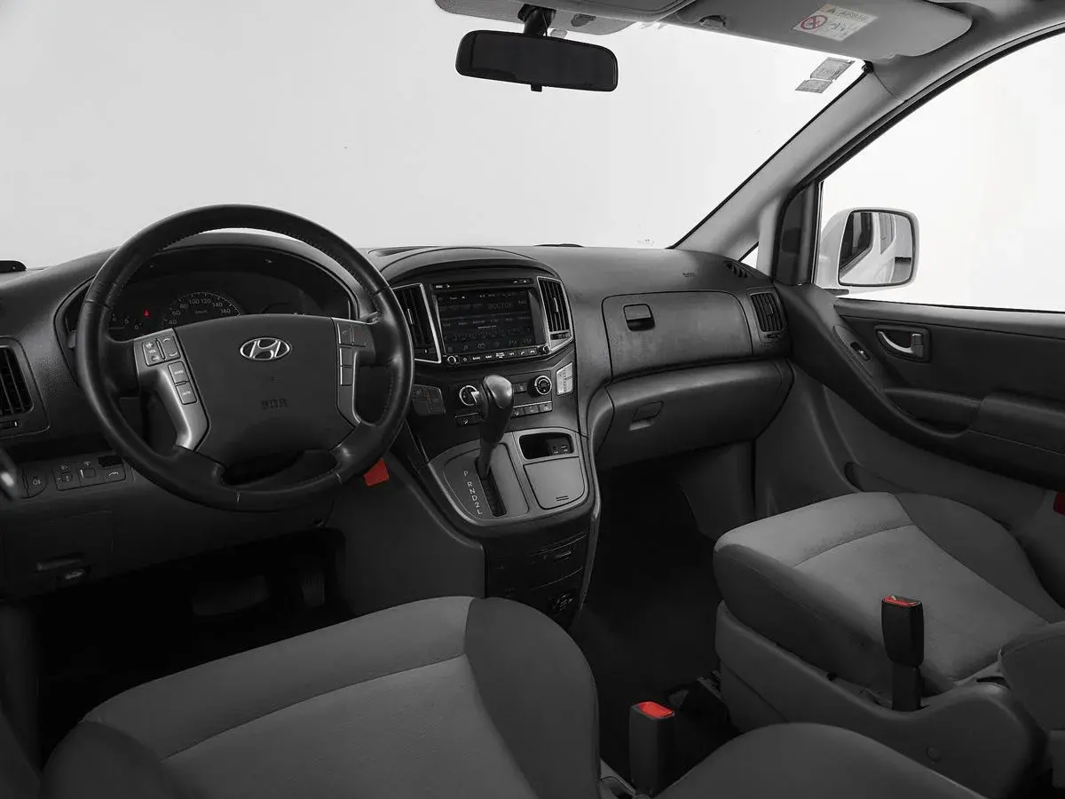 Hyundai H-1
