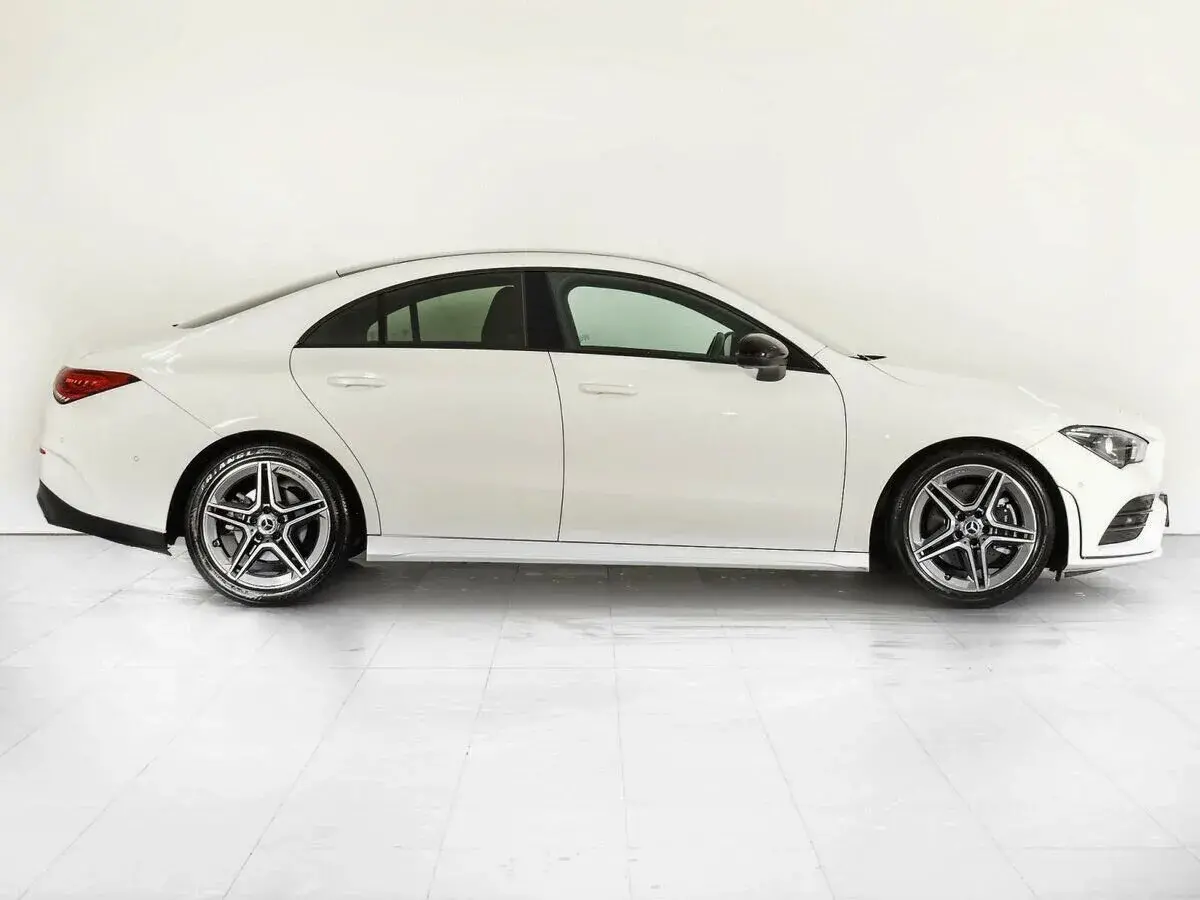 Mercedes benz CLA