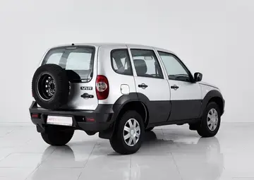 Lada Niva Вид 4