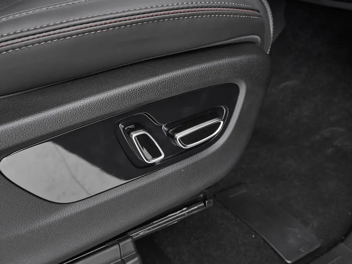 GAC M8