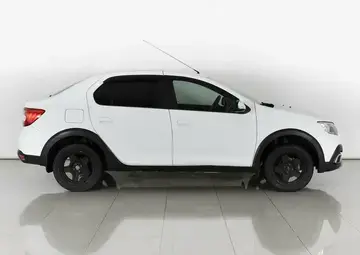 Renault Logan Вид 4