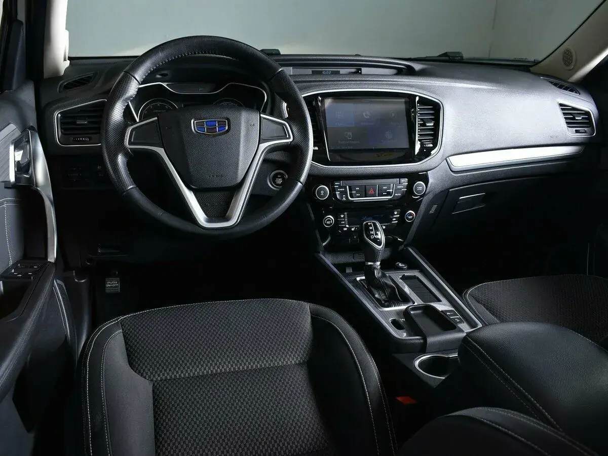 Geely Emgrand X7