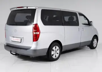 Hyundai Grand Starex Вид 4