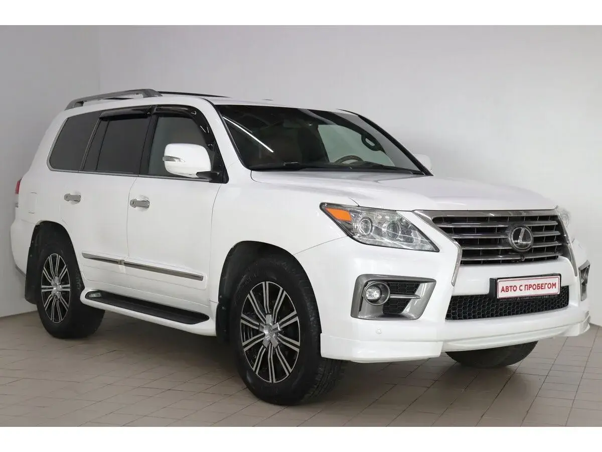 Lexus LX