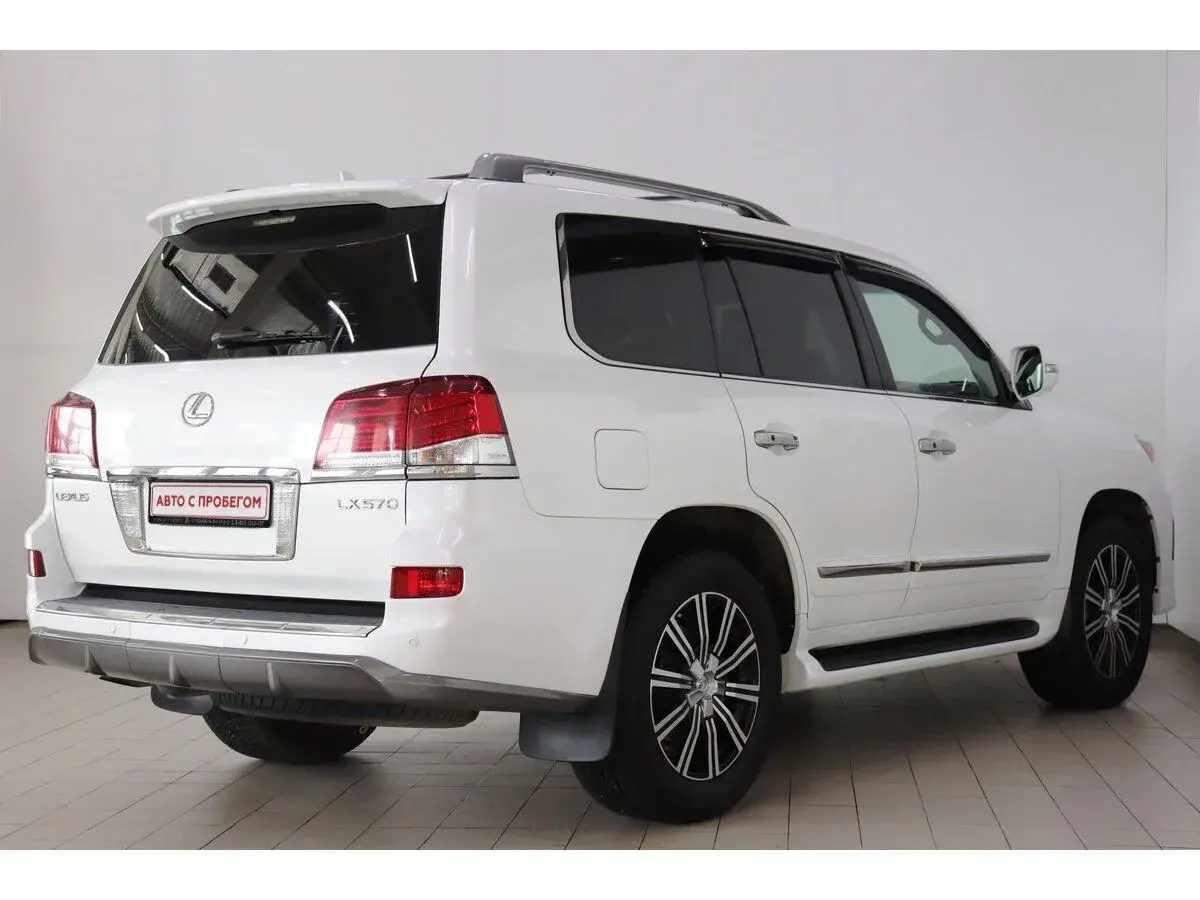 Lexus LX