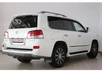 Lexus LX Вид 4