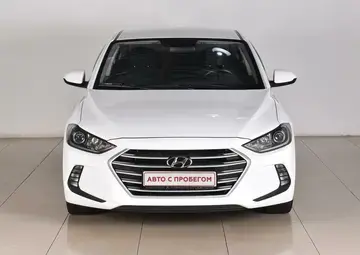 Hyundai Elantra Вид 2