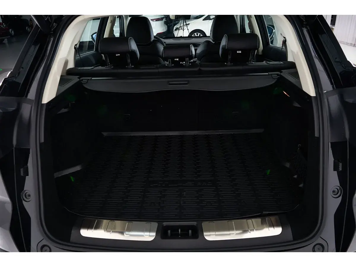 Geely Atlas Pro