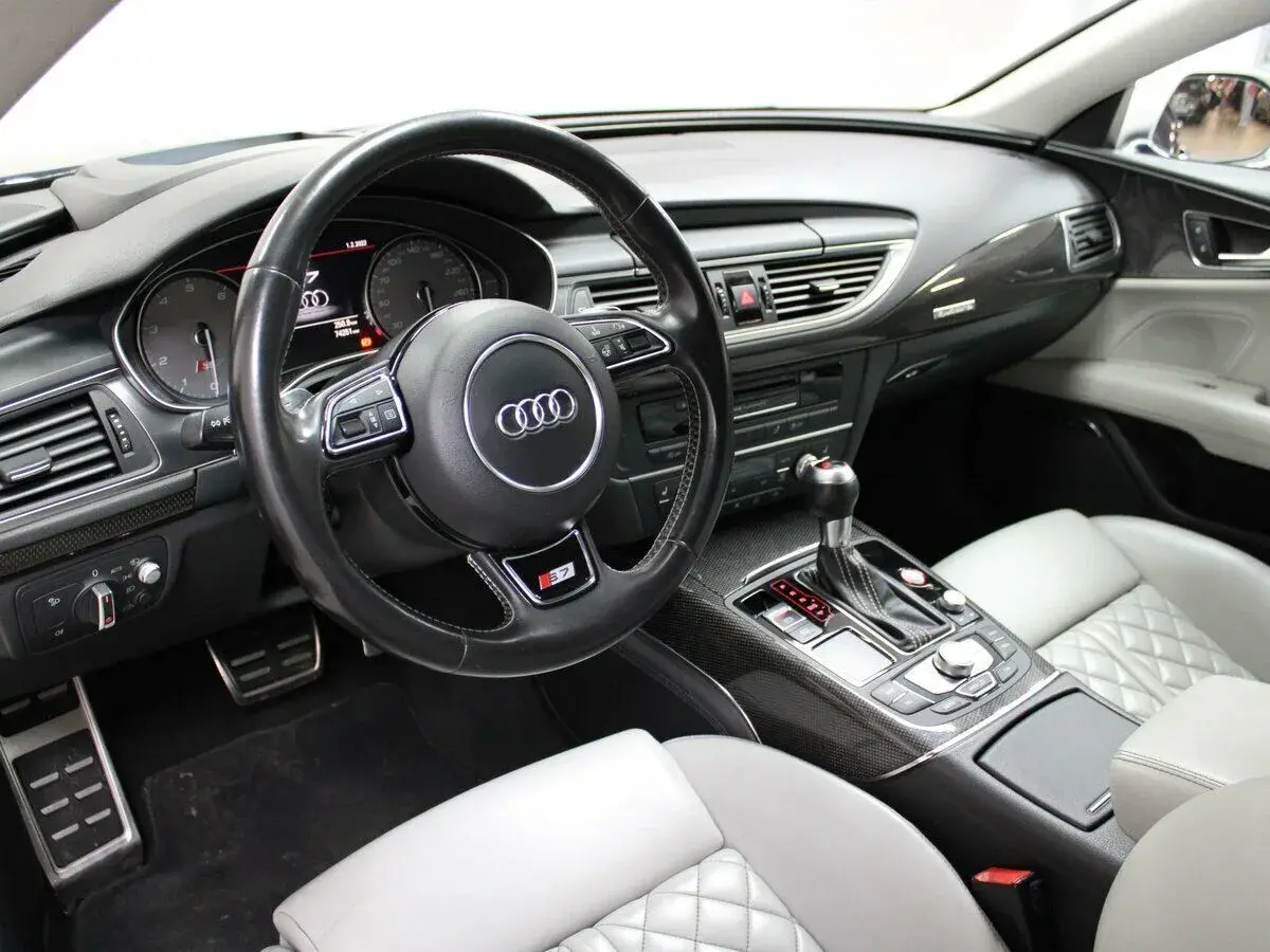 Audi S7