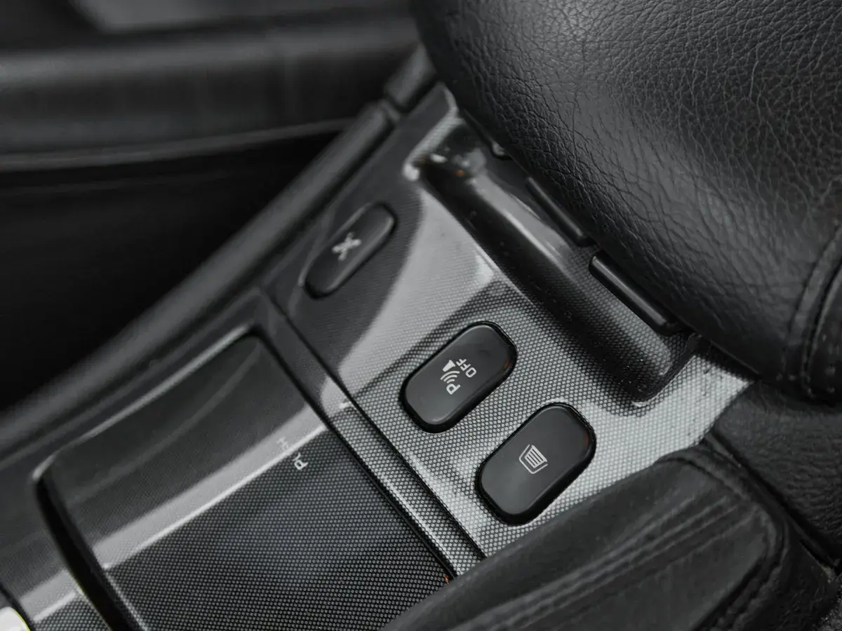 Peugeot 607