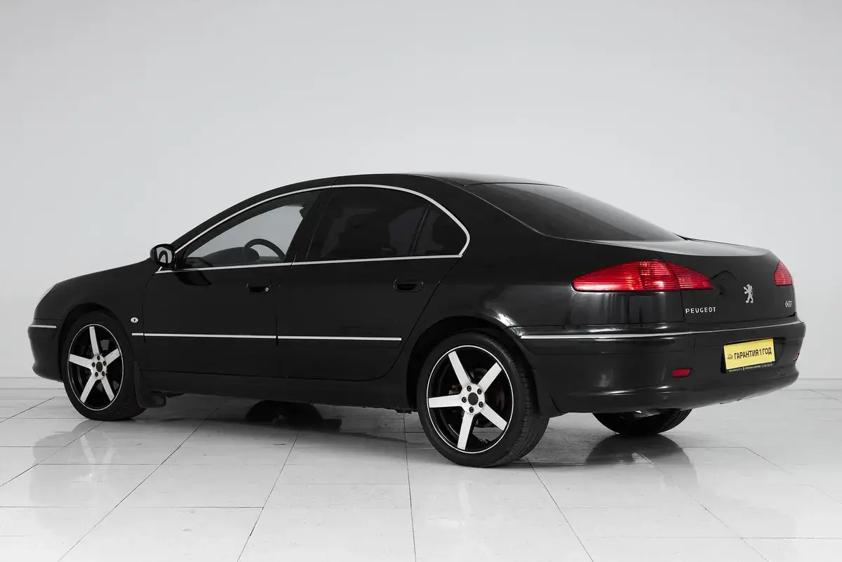 Peugeot 607