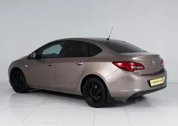 Opel Astra Вид 4