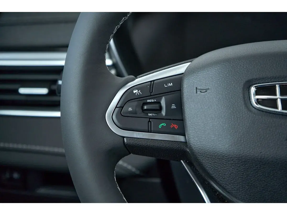 Geely Atlas Pro