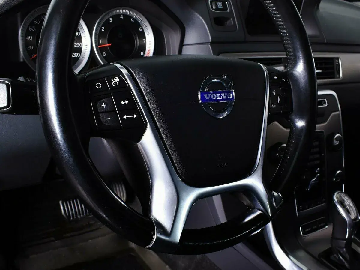 Volvo S80