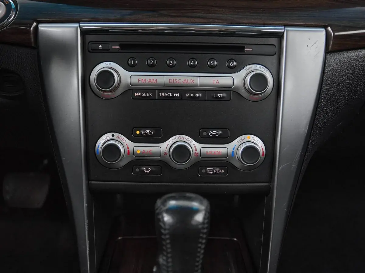 Nissan Teana
