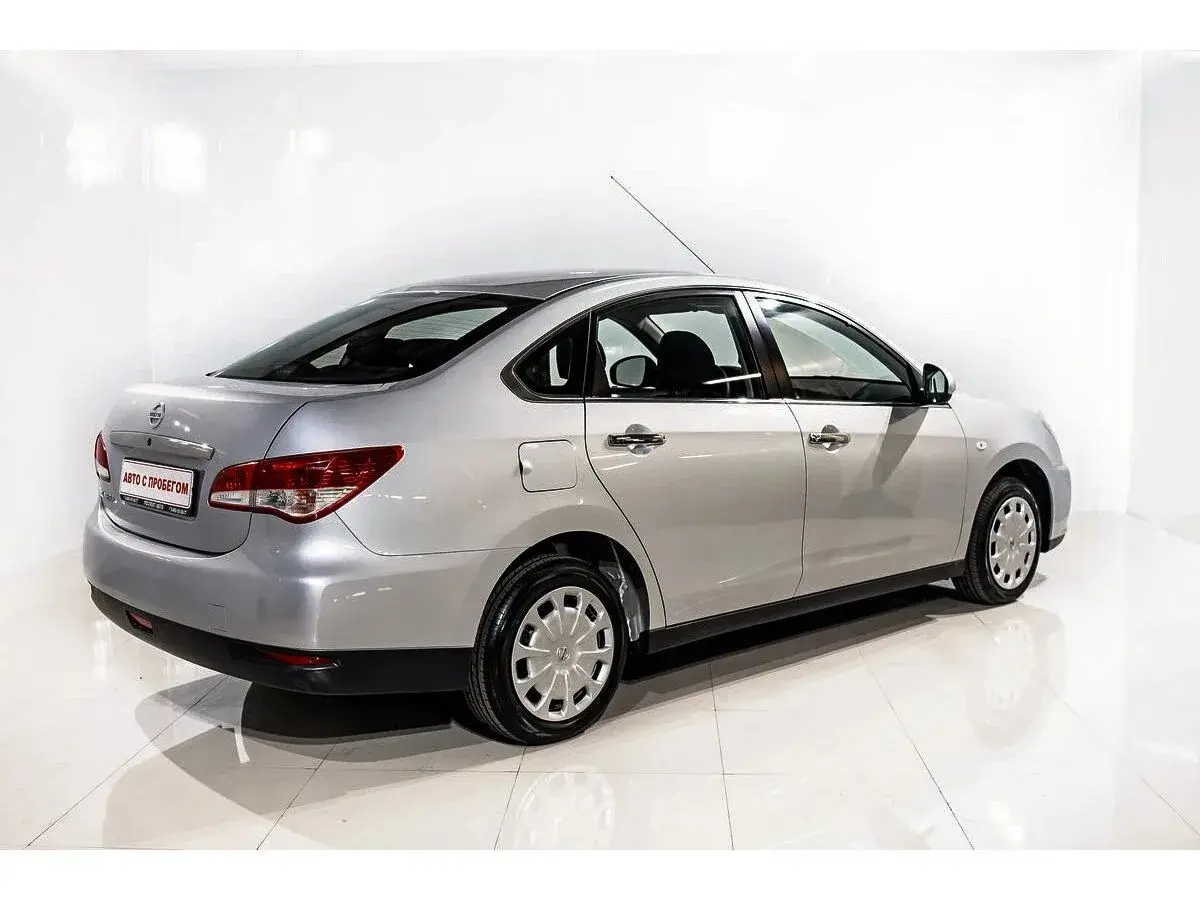 Nissan Almera