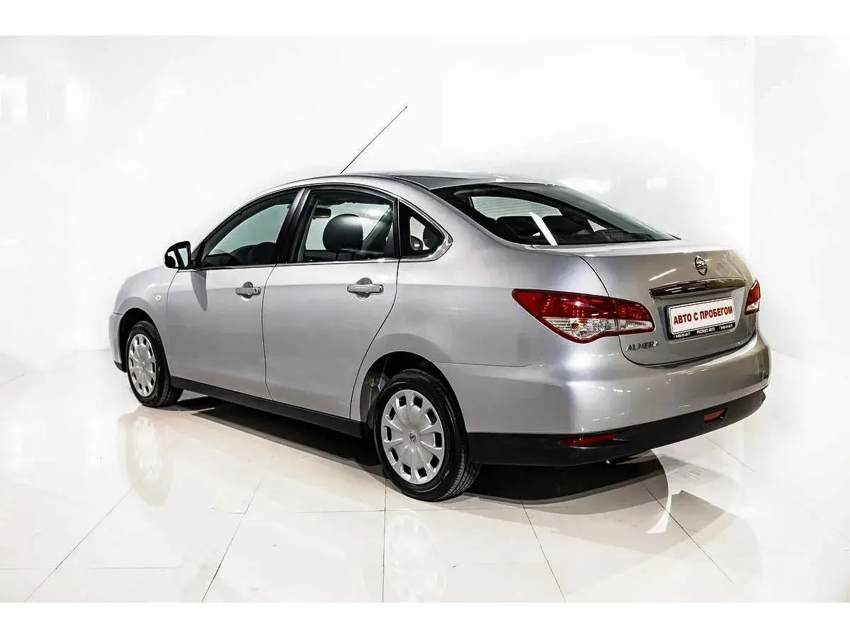 Nissan Almera