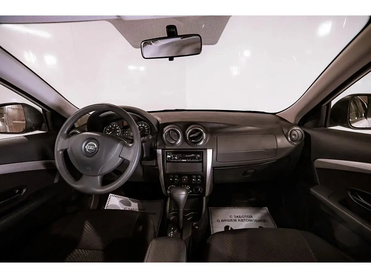 Nissan Almera