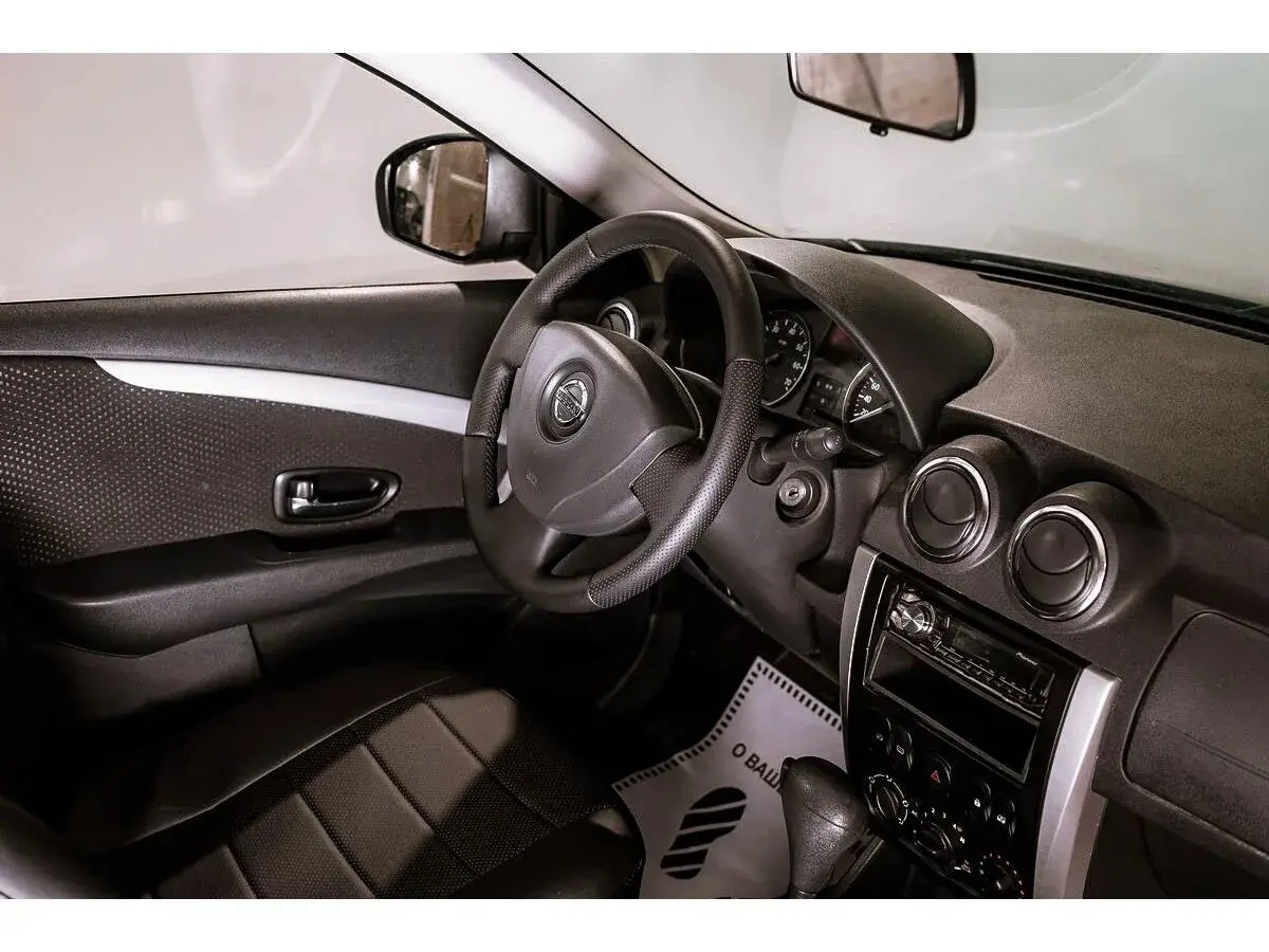 Nissan Almera
