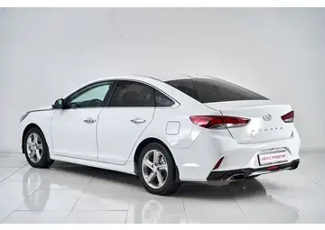 Hyundai Sonata Вид 4