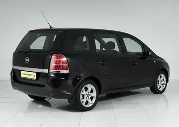 Opel Zafira Вид 4