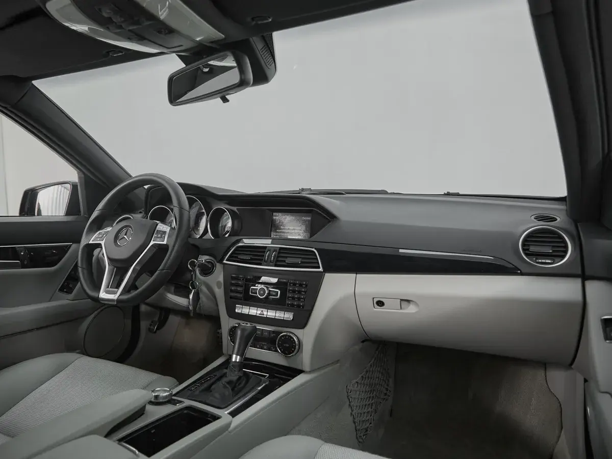 Mercedes benz C-Класс