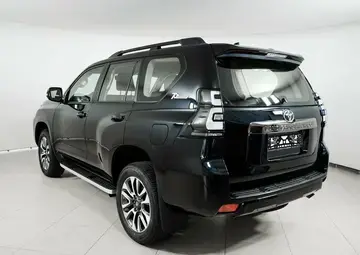 Toyota Land Cruiser Prado Вид 3
