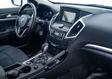 Dongfeng AX7 Вид 5