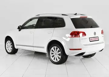 Volkswagen Touareg Вид 3