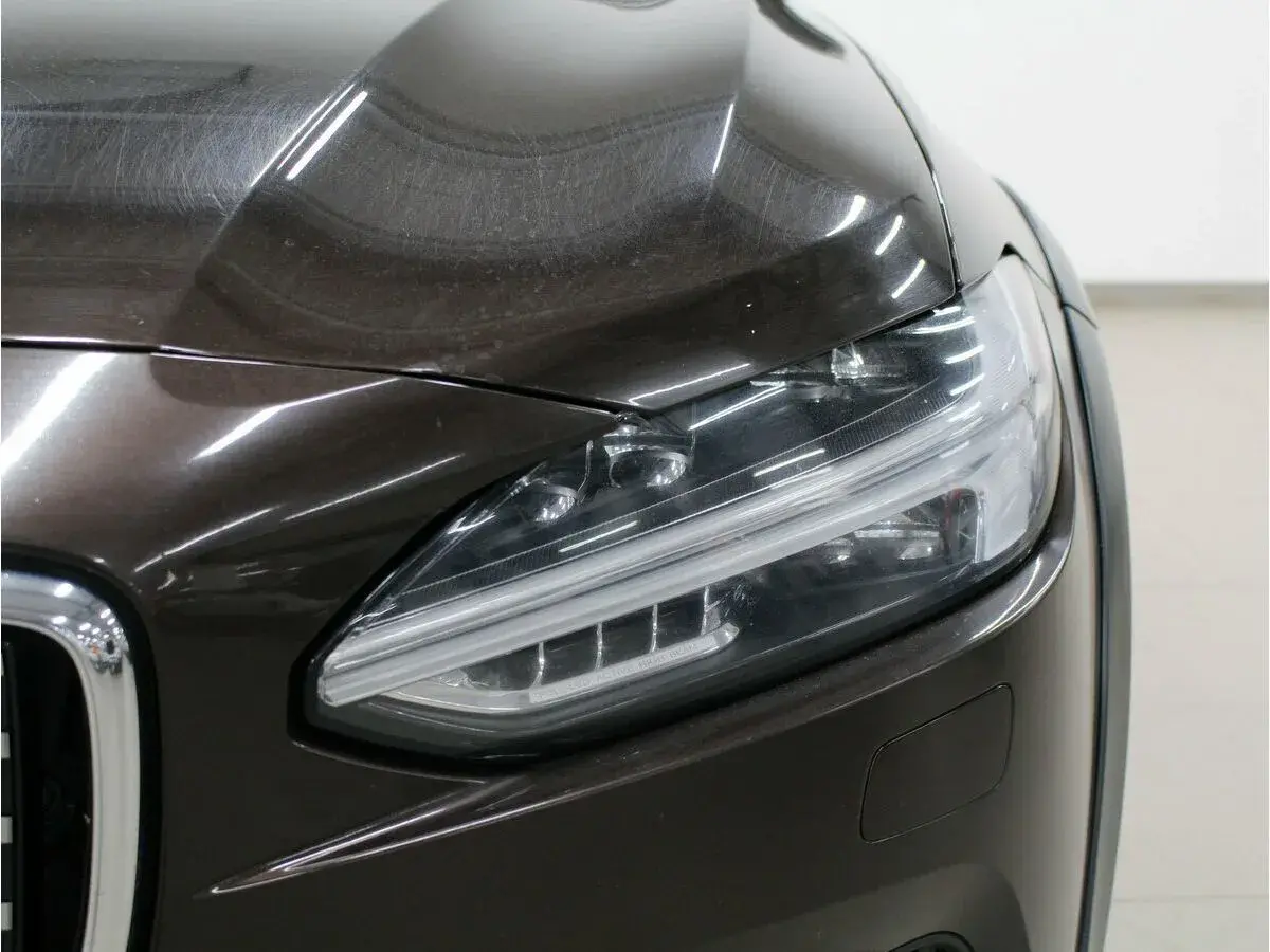 Volvo V90 Cross Country