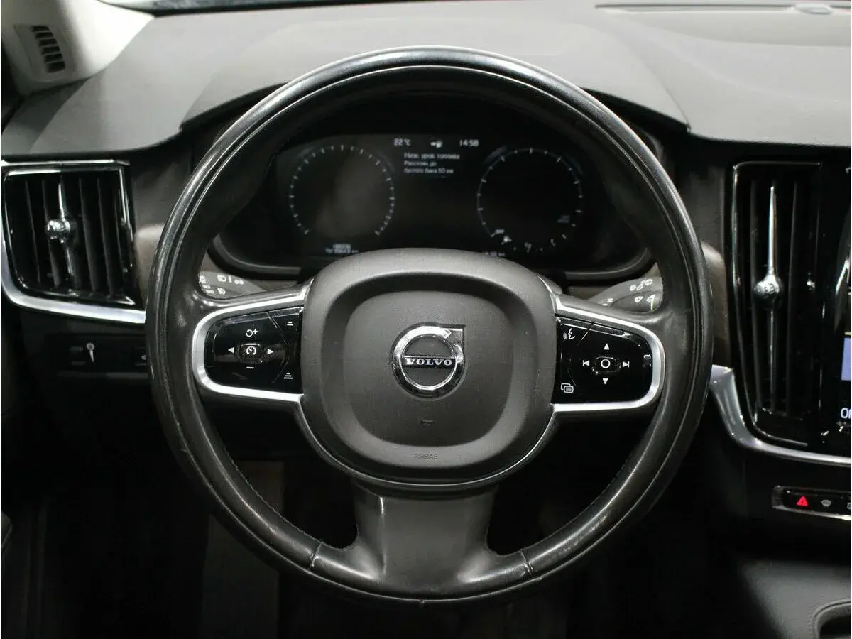 Volvo V90 Cross Country