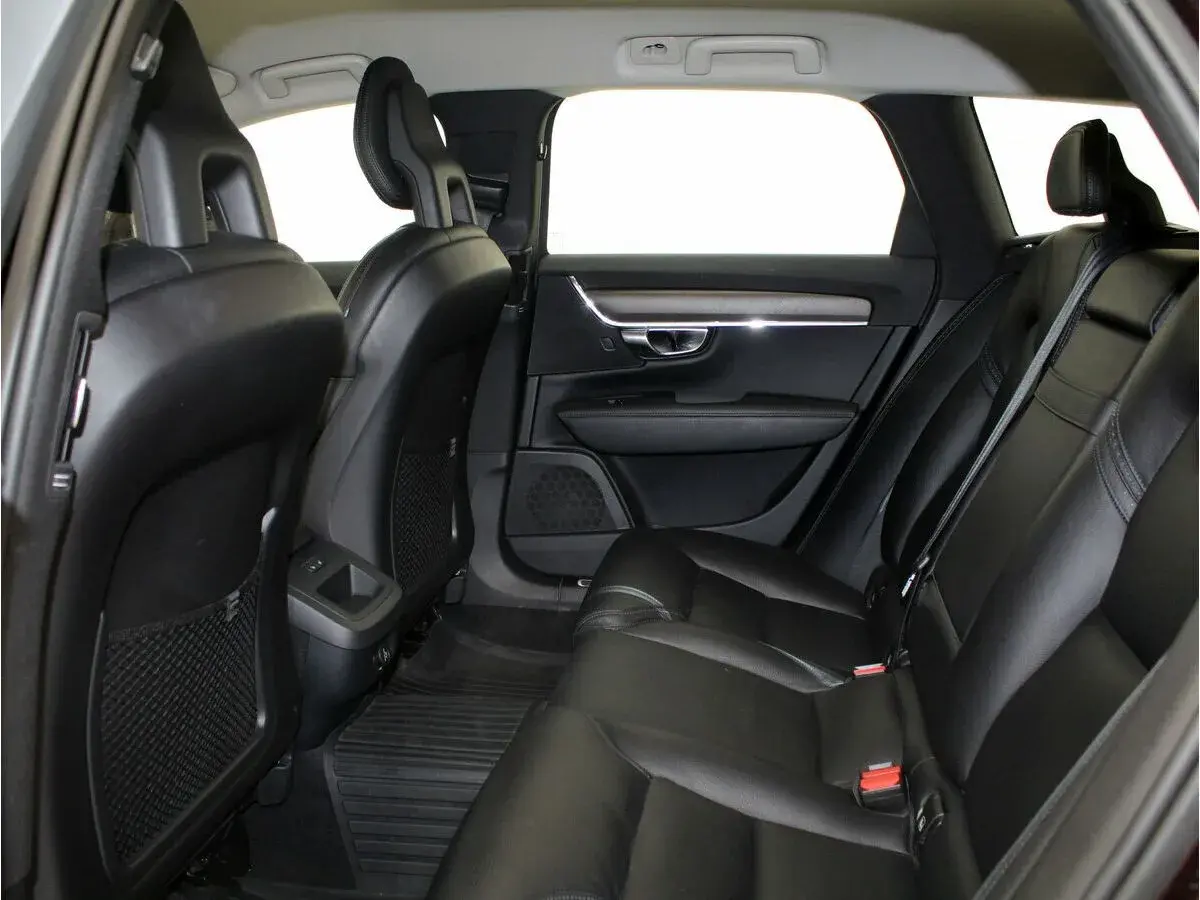 Volvo V90 Cross Country