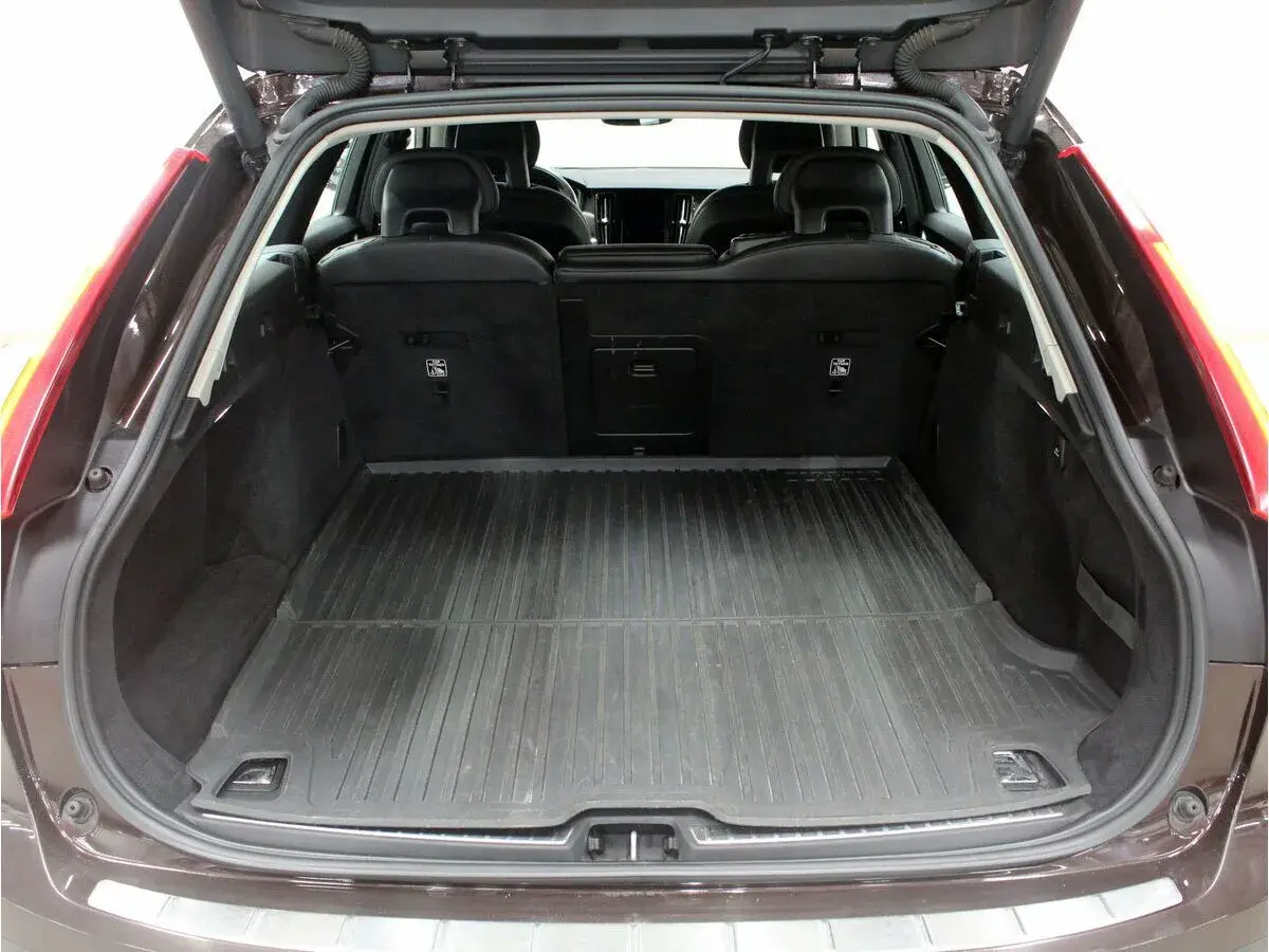 Volvo V90 Cross Country