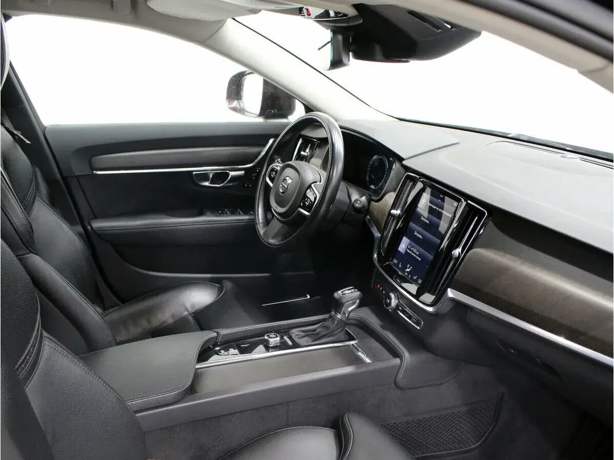 Volvo V90 Cross Country