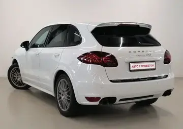 Porsche Cayenne Вид 4