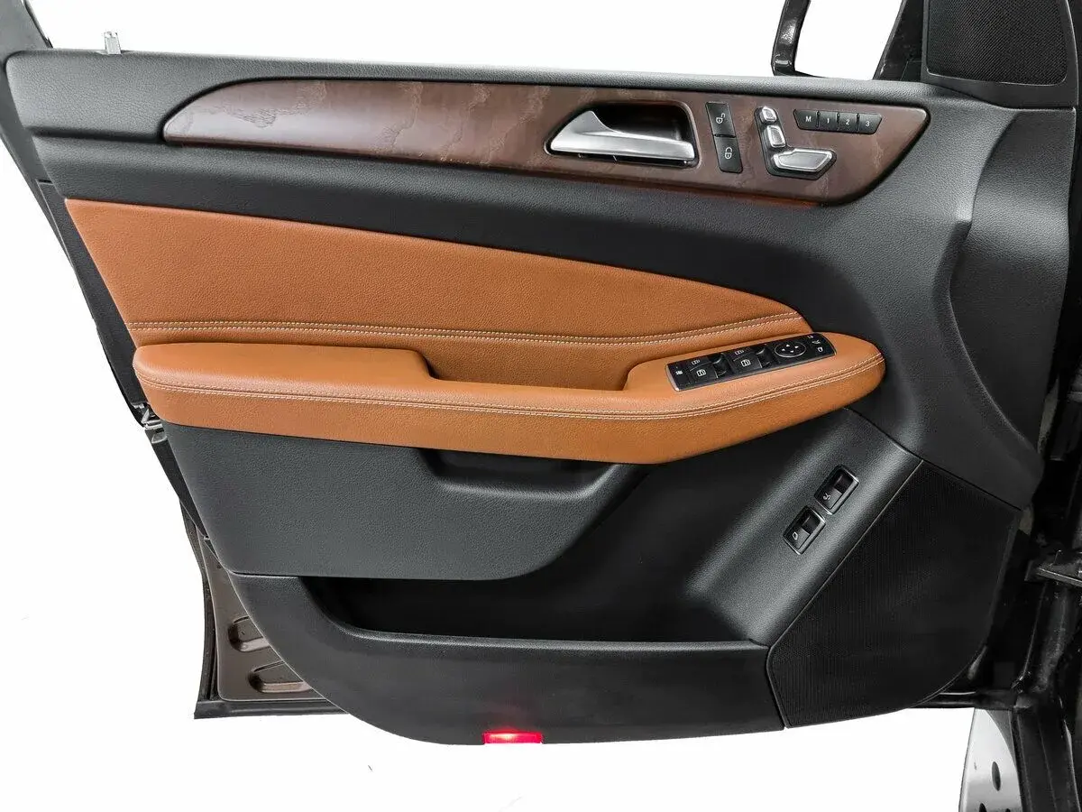 Mercedes benz GLS