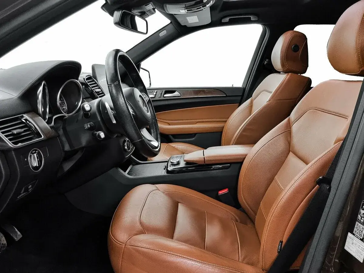 Mercedes benz GLS