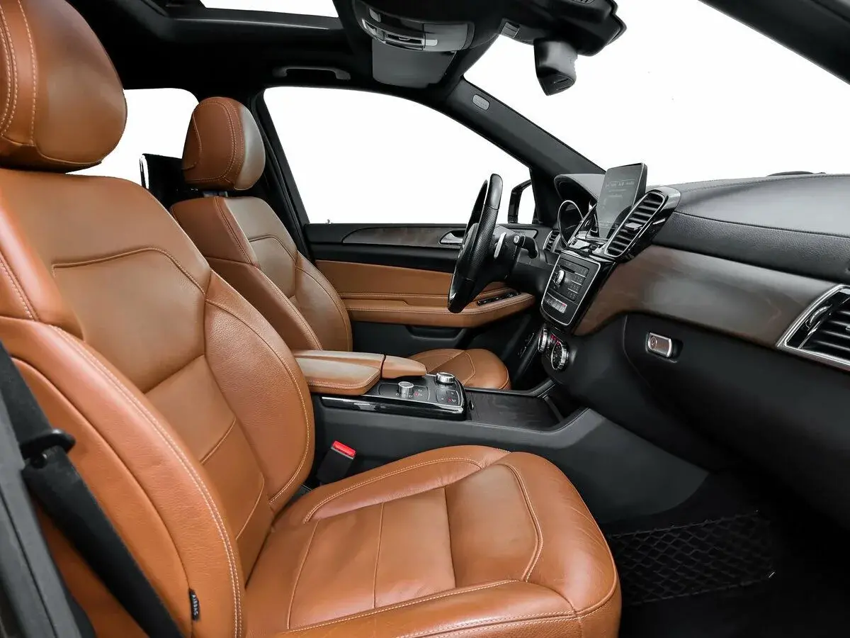Mercedes benz GLS