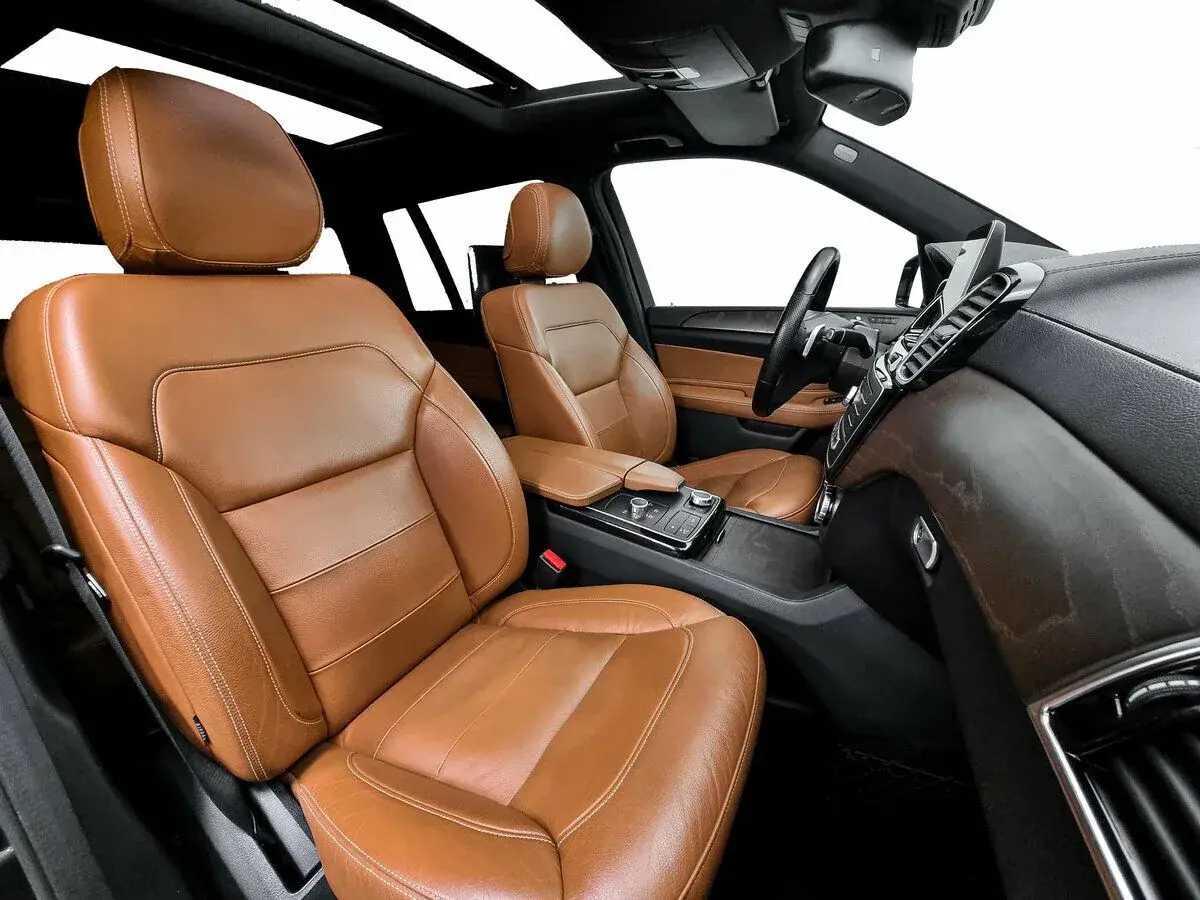 Mercedes benz GLS