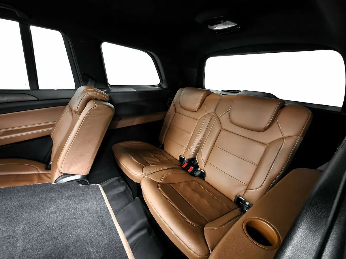 Mercedes benz GLS