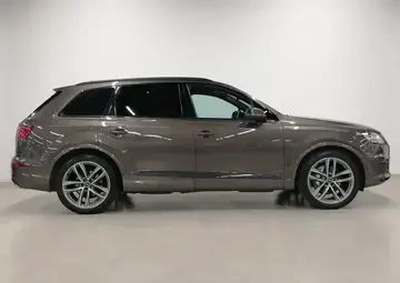 Audi Q7 Вид 3