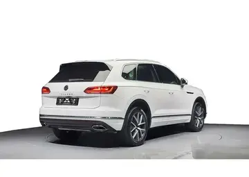 Volkswagen Touareg Вид 3
