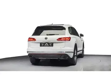 Volkswagen Touareg Вид 4