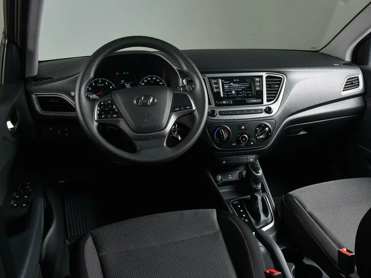 Hyundai Solaris