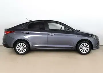 Hyundai Solaris Вид 4