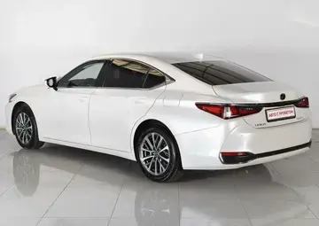 Lexus ES Вид 3