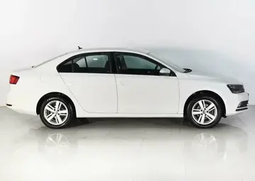 Volkswagen Jetta Вид 4
