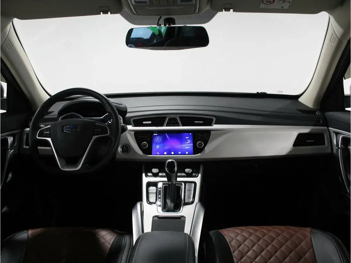 Geely Atlas