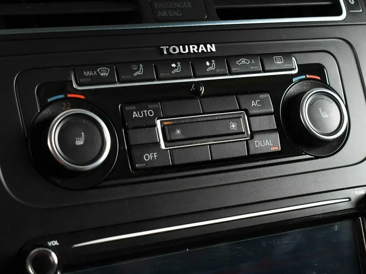 Volkswagen Touran